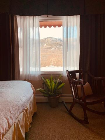 Ledge Rock at Whiteface — photo 19