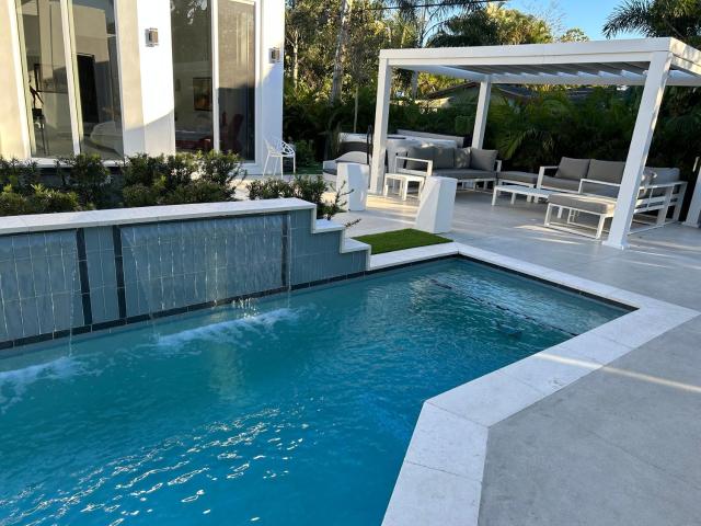 Men only clothing option guesthouse near Wilton Manors — photo 13