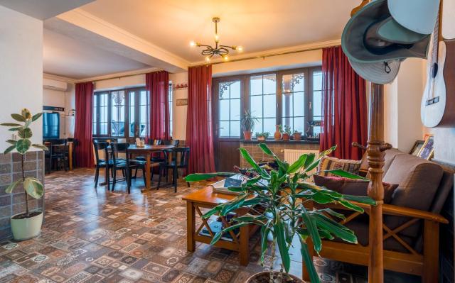 Standard Double Room — Hotel at Gomi 19