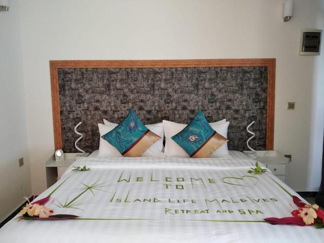 Island life Maldives Retreat & Spa — photo 9