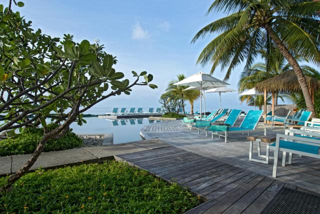Constance Moofushi Maldives — photo 16