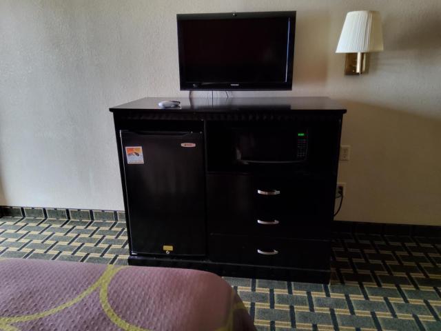 Budget Inn — photo 20