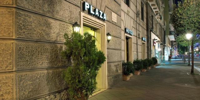 Hotel Plaza — photo 1
