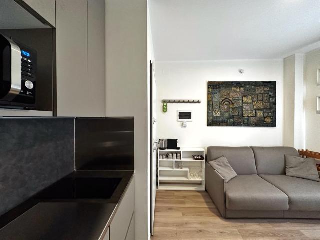 Extravaganza Room and Suite Apartment City Center — photo 11