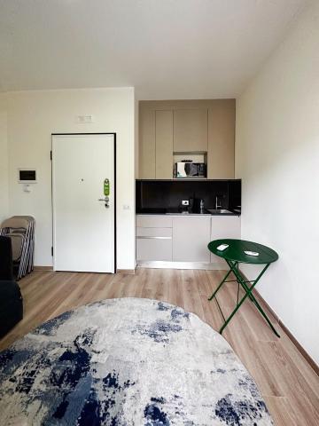 Extravaganza Room and Suite Apartment City Center — photo 22