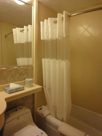 Hyannis Travel Inn — photo 15