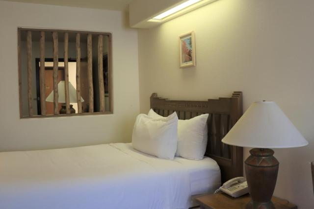 Sagebrush Inn — photo 17