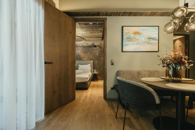 The Black Eagle Luxury Appartements — photo 22
