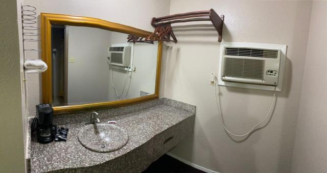 Sunrise Inn — photo 12