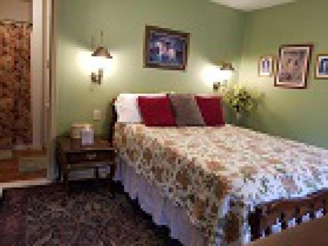 Aldrich House Bed & Breakfast — photo 24