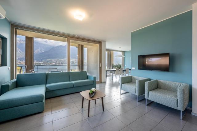 Bellagio Village - Holiday Apartments by the Lake - Seasonal Warm Pool and Sauna — photo 20