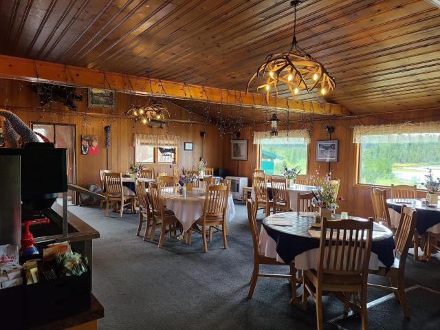 Tolsona Lake Lodge — photo 4