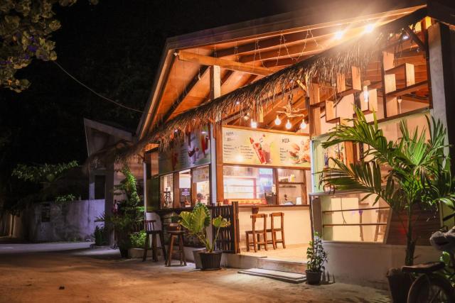 Golhaa View Inn - by TES — photo 1