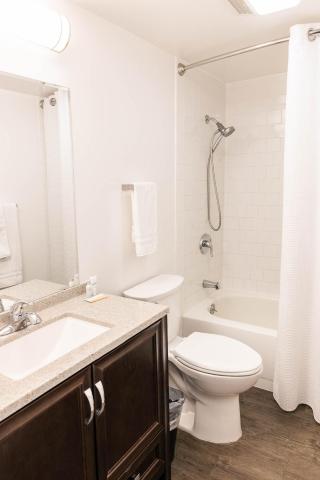 Alaska Frontier Inn — photo 8