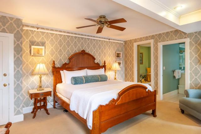Ivy Lodge — photo 13