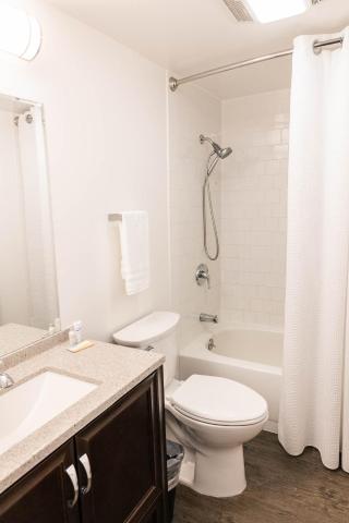 Alaska Frontier Inn — photo 11