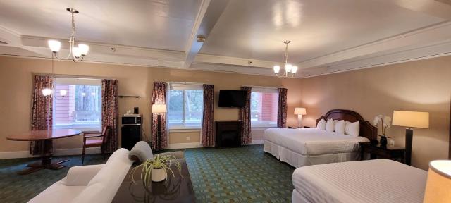 Butterfly Grove Inn — photo 22