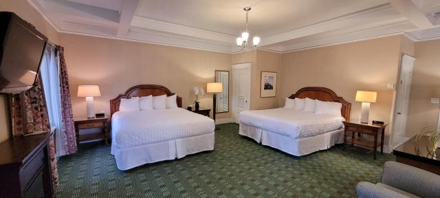 Butterfly Grove Inn — photo 20