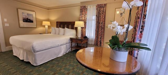 Butterfly Grove Inn — photo 17