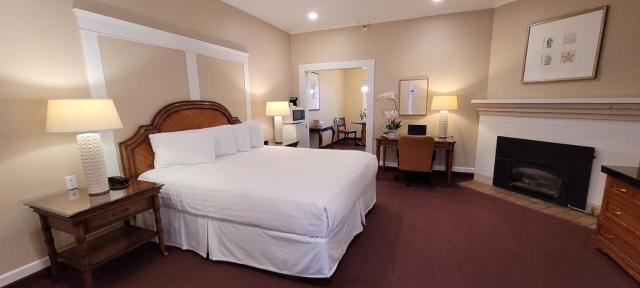 Butterfly Grove Inn — photo 16