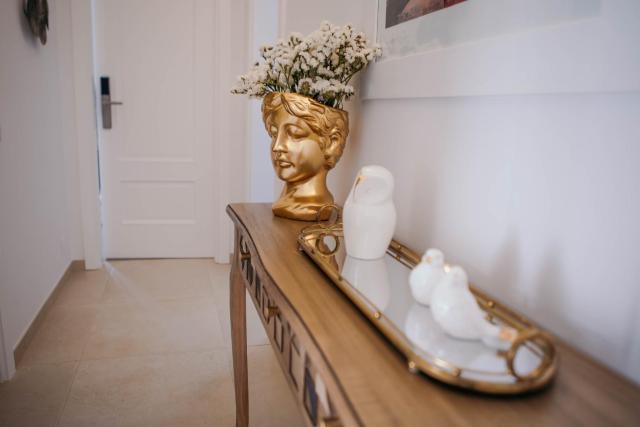 Flowers & Faces Guesthouse — photo 11