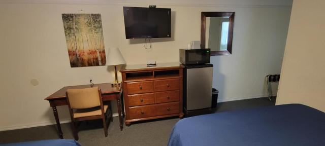 Husker Inn — photo 21