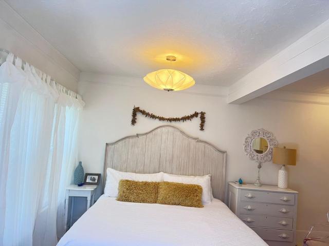 Narragansett House — photo 13