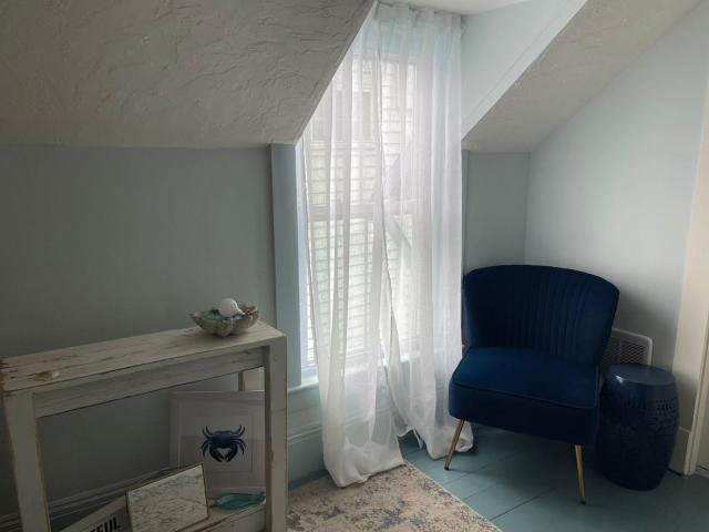 Narragansett House — photo 10