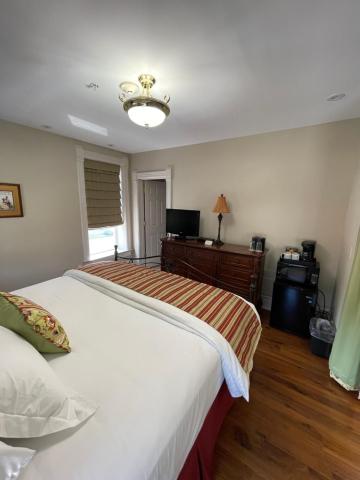 Hockenberry's Juniata Hotel — photo 14