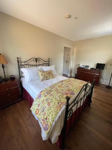 Hockenberry's Juniata Hotel — photo 23