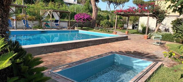 Villa Olivia Residence Ischia - nel Verde con Piscine e Vista Mare — photo 15