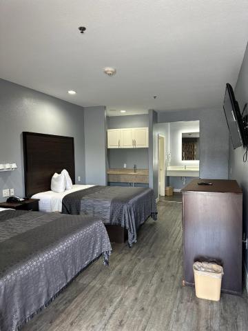Atlantis Inn & Suites — photo 21