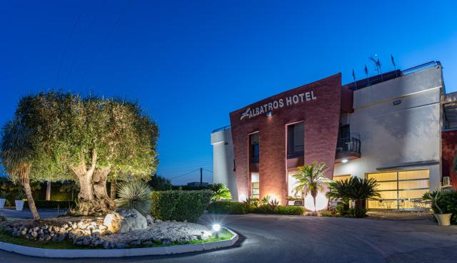 Albatros Hotel — photo 2