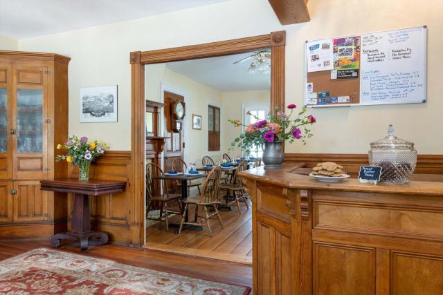 Old Stagecoach Inn — photo 14
