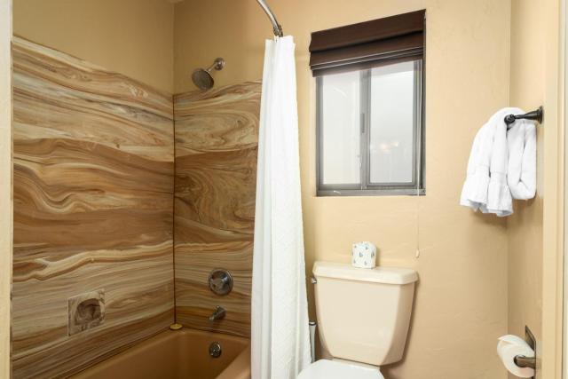 Prescott Pines Inn — photo 11
