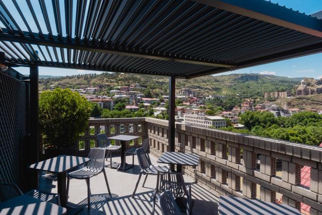 Sandali Metekhi Boutique Hotel — photo 16