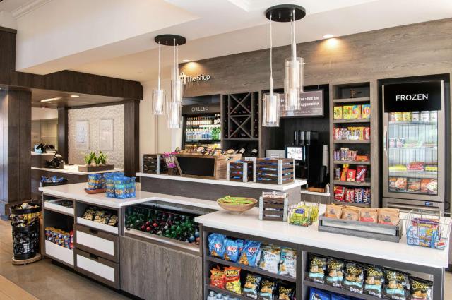 Hilton Garden Inn BWI Airport — photo 14