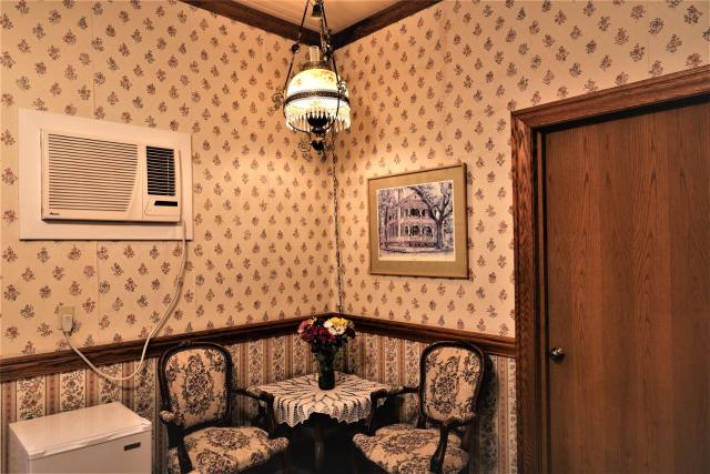 Mariposa Hotel Inn — photo 16