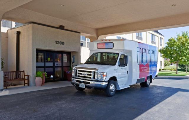Hampton Inn Milwaukee Airport — photo 9