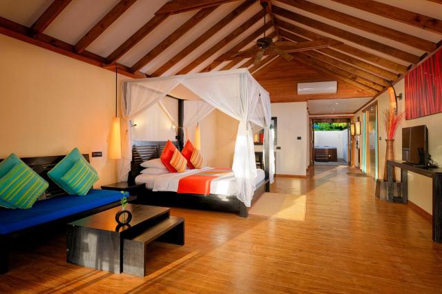 Canareef Resort Maldives — photo 12