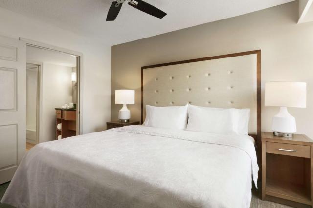 Homewood Suites by Hilton Kansas City Airport — photo 22