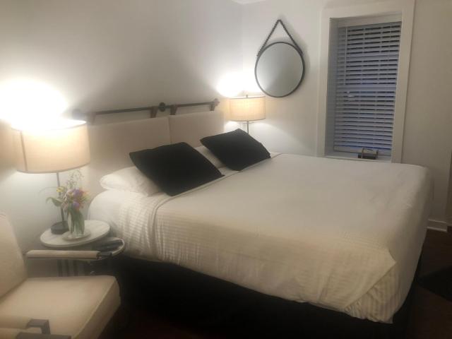 18 Vine Inn & Carriage House — photo 15
