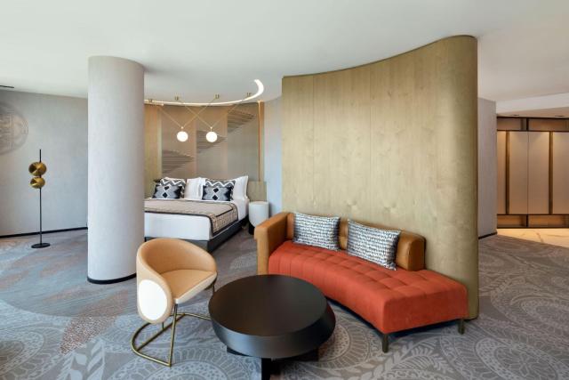 Paragraph Freedom Square, a Luxury Collection Hotel, Tbilisi — photo 19