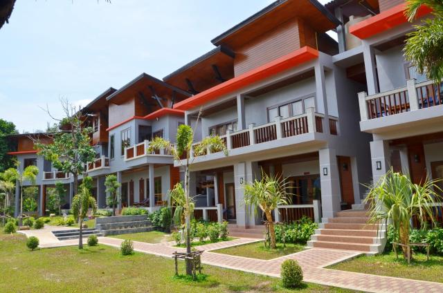 Lanta Intanin Resort - SHA Extra Plus — photo 10
