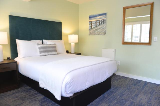 Crown City Inn Coronado — photo 11