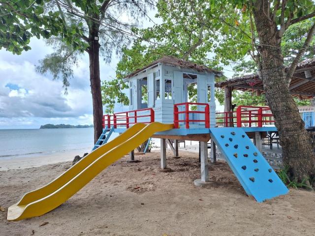 Banana Beach Resort — photo 12
