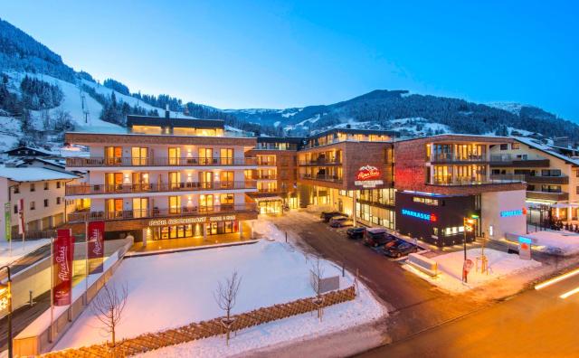 AlpenParks Hotel & Apartment Central Zell am See — photo 18