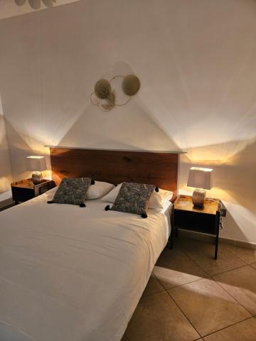 215 addaura luxury room — photo 2