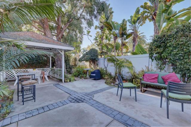 Pelican Cove Inn — photo 12