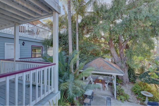 Pelican Cove Inn — photo 8